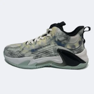 Best Wolf Running Vogue Basketball Shoe